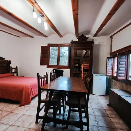 Casa Rural Fausto Camping Cerca de Dinópolis-3